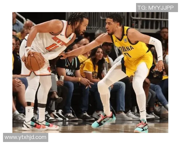 2012年12月6日尼克斯与山猫的激烈对决回顾与精彩瞬间分析